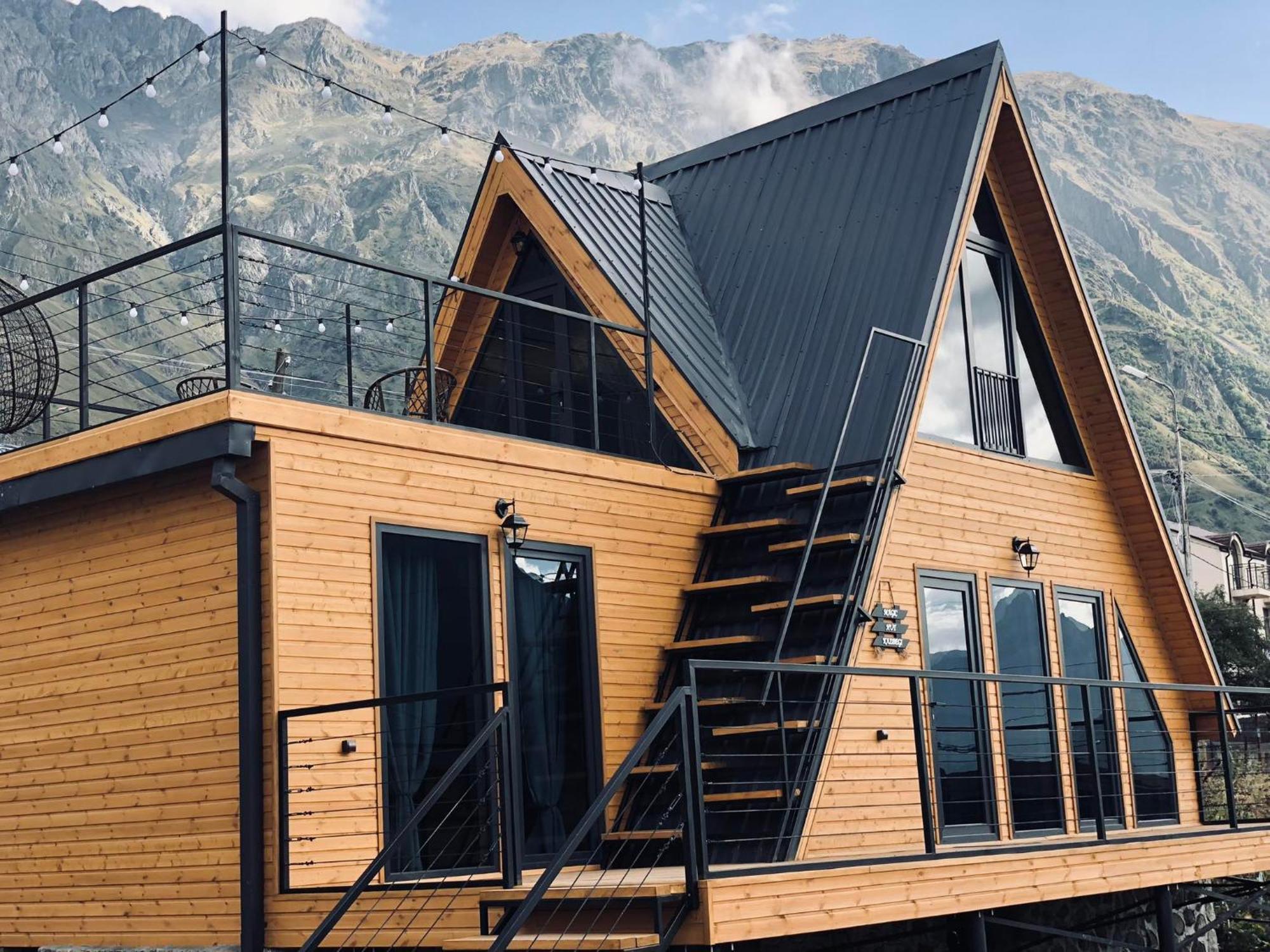 Magic Hut_Kazbegi Villa Exteriör bild